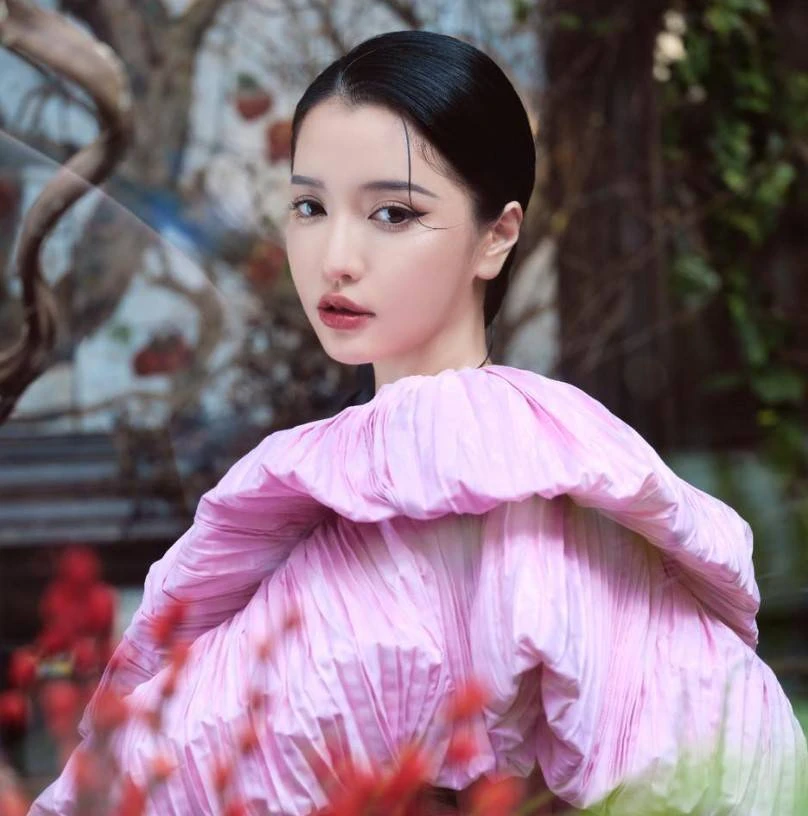 Bích Phương từng từ bỏ Concert vì mất lửa nghề, khóc mỗi đêm nay hẹn hò trai trẻ - Hình 1