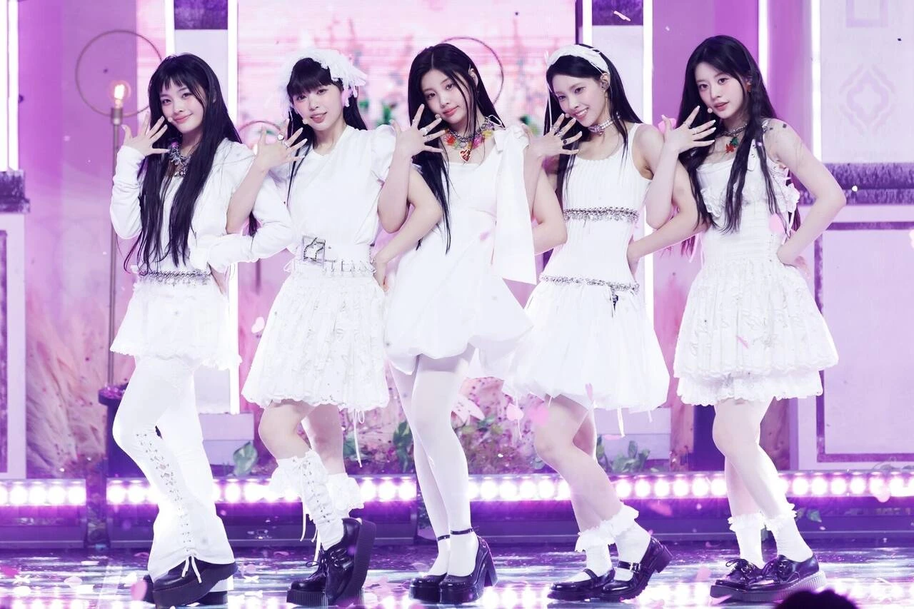 ILLIT tái xuất thất bại, fan đồng loạt quay lưng, bít cửa so với BABYMONSTER? - Hình 6