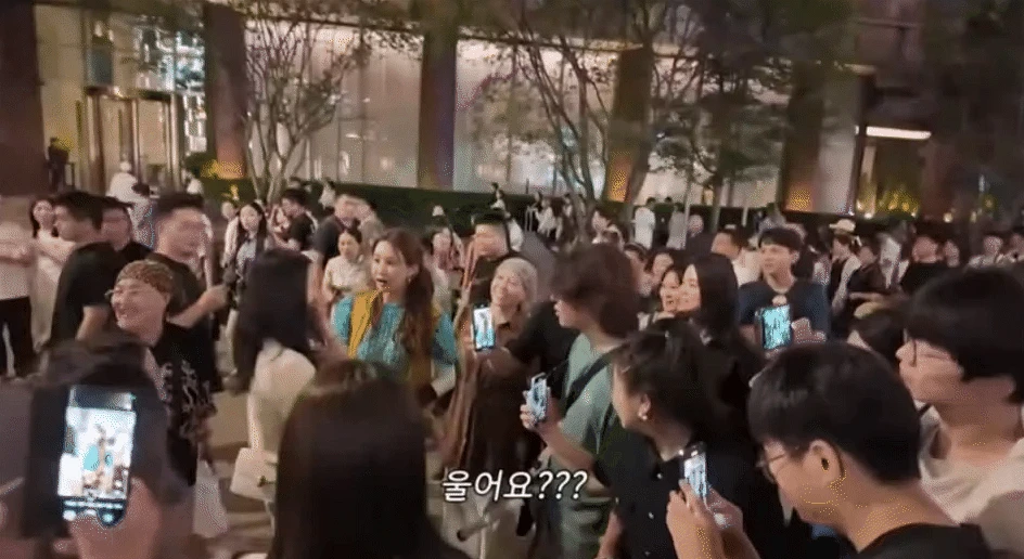 Nữ hoàng dao kéo Lee Da Hae ngỡ flop mà hot không tưởng: Diện đồ 20 năm trước làm náo loạn cả Thượng Hải! - Hình 7