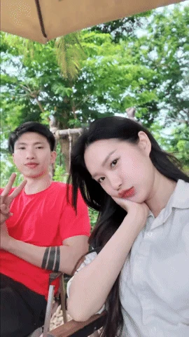 Phản ứng của Doãn Hải My khi bị soi nịnh nhà Văn Hậu, bỏ rơi bố đẻ - Hình 1