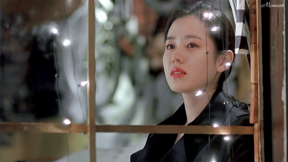 Son Ye Jin từng có cảnh nóng đầy mỹ cảm với Bae Yong Joon, nội dung phim ngang trái tới giờ vẫn thấy sai - Hình 5