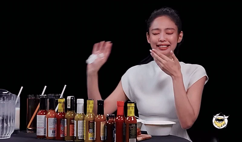 Jennie bất ngờ bật khóc trên show, uất ức nhắc đến Lisa và Rosé, thách cả Jisoo - Hình 4