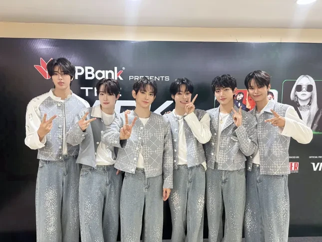 Hanbin dạy hư TEMPEST, gây ồn ào, lái xe điện lạng lách giữa lòng Hà Nội? - Hình 3