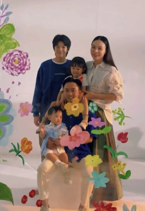 Cường Đôla gửi lời nhắn nhủ tới Subeo, Đàm Thu Trang lộ rõ thái độ với con chồng - Hình 4
