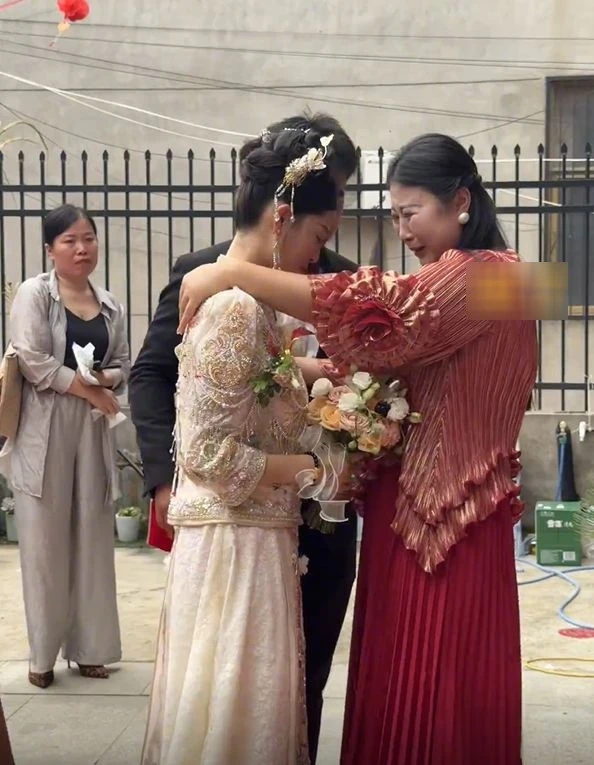 Mẹ vợ sinh năm 1988 gây sốt mạng, nhiều người bình luận hài hước - Hình 3