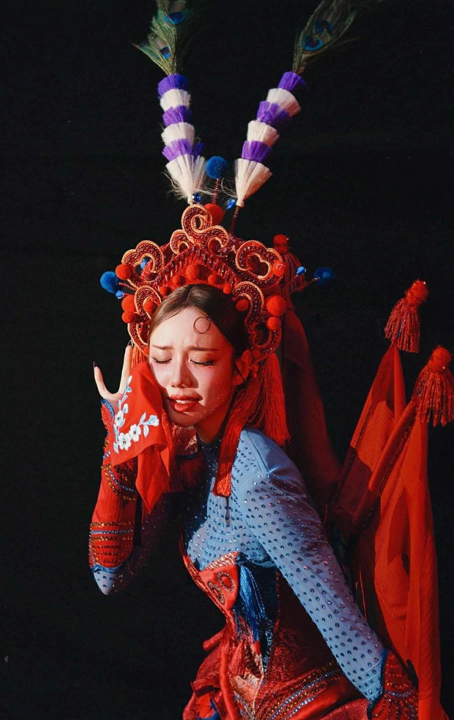 1 Em Xinh nghi lợi dụng quan hệ tiếp cận G-Dragon, khoe chi tiết sỉ tới nóc - Hình 6