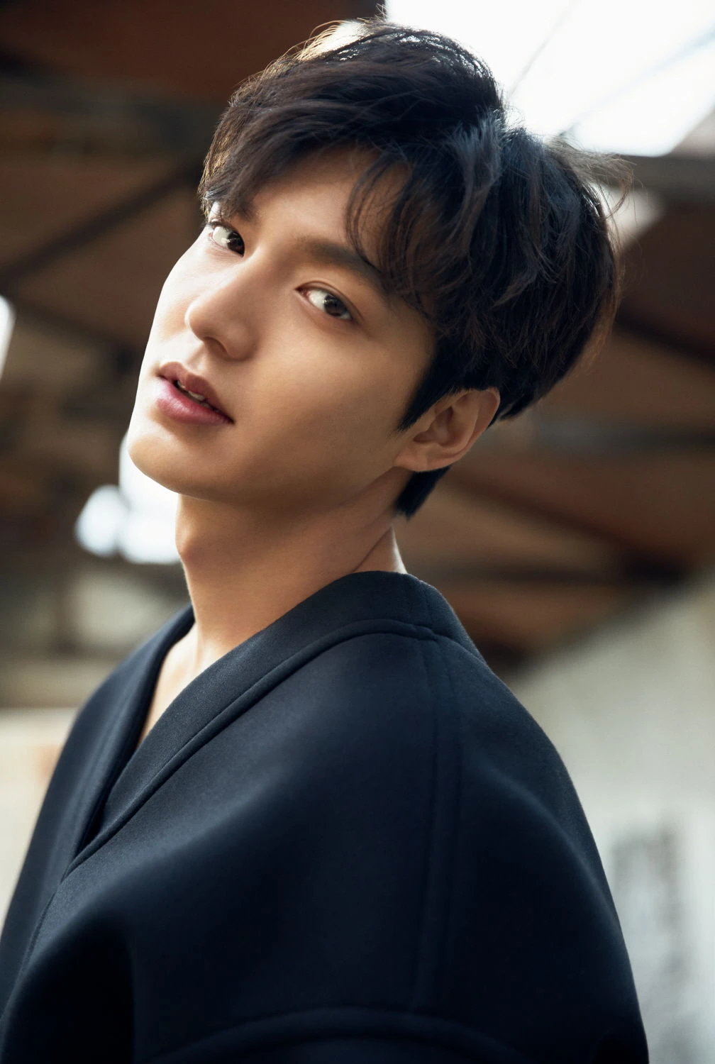 Lee Min Ho ăn gạch đá, chỉ vì hành động gây sốc trong ngày sinh nhật! - Hình 4