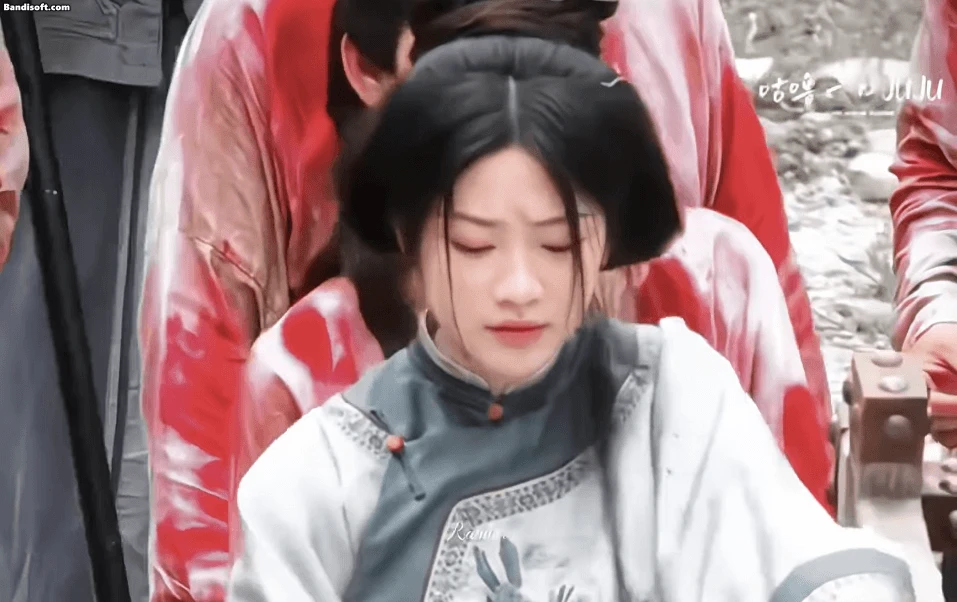 Mỹ nhân thời Thanh xé sử bước ra là đây chứ đâu: Người gì mà đẹp đến cực hạn, báu vật cổ trang ít được nhắc tên - Hình 3