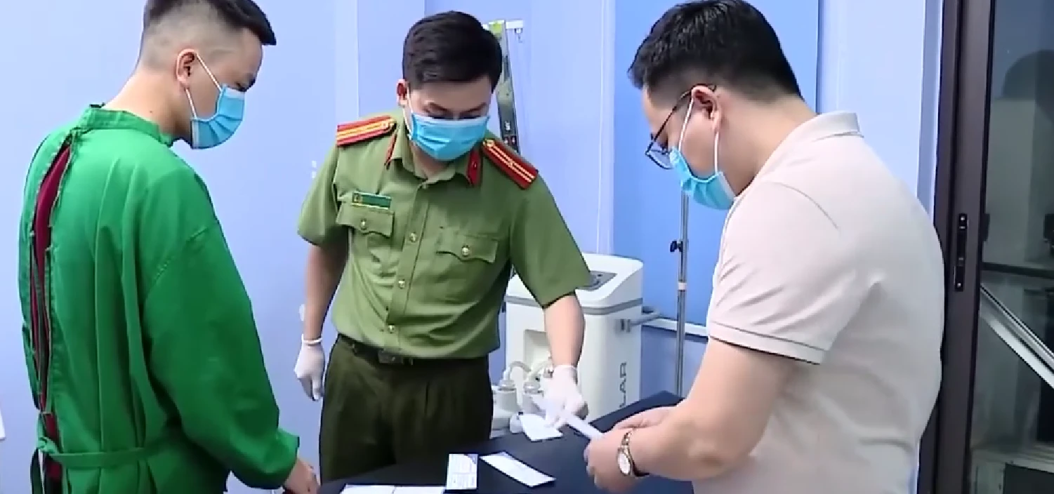 Vén màn hoạt động kinh hoàng bên trong spa hút mỡ ma giữa lòng Hà Nội - Hình 3