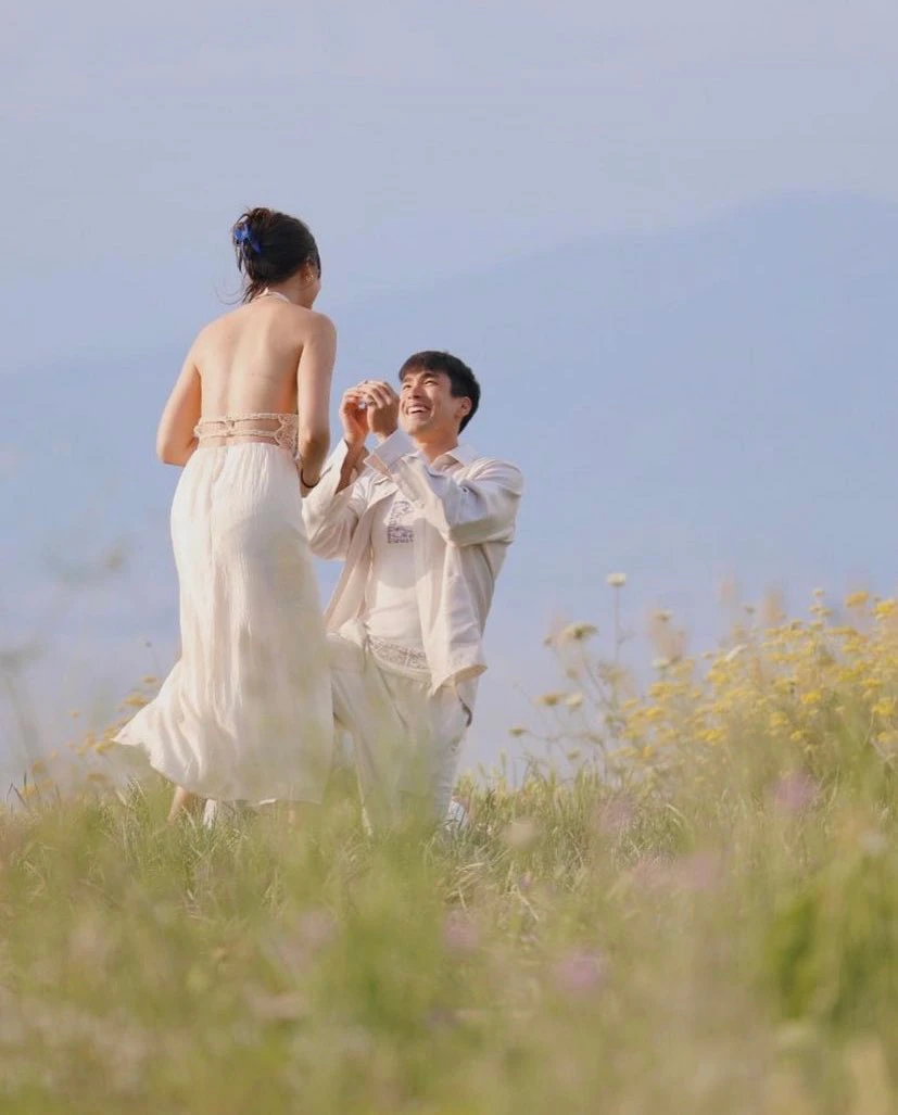 Yaya Urassaya: Ngọc nữ chùa Vàng yêu Mỹ Nam đẹp nhất Thái Lan, gây sốt profile - Hình 10