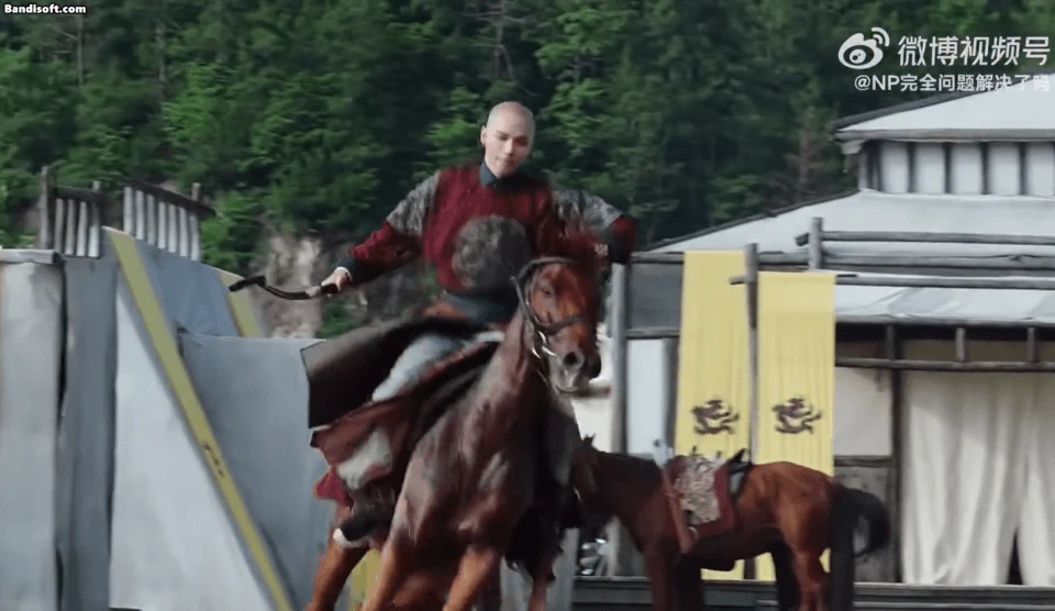 Rùng mình cảnh mỹ nam Hoàn Châu Cách Cách bị kiếm đâm vào mặt: Cách ekip xử lý gây tranh cãi dữ dội - Hình 2