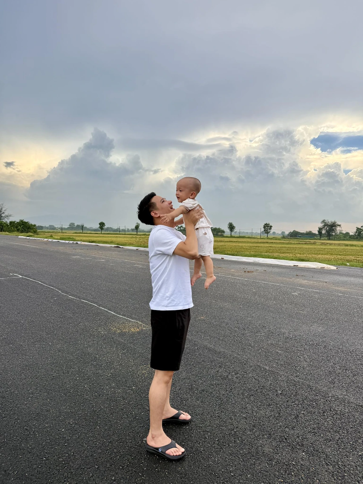 Tiktoker Gia đình Gấu từng gây sốt với chuyện tình yêu đẹp, giờ ly thân, tan vỡ? - Hình 12