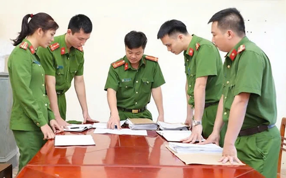 2 TNGT kinh hoàng cùng ngày, thanh niên mất tại chỗ, cán bộ say xỉn gây án nặng - Hình 2