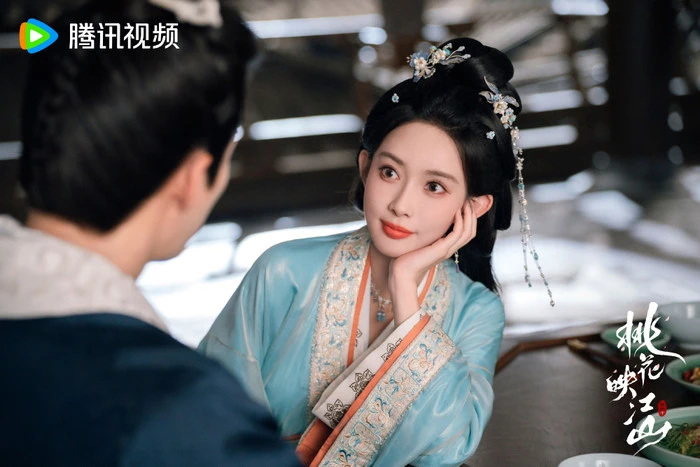 Đào Hoa Ánh Giang Sơn lặng lẽ lên sóng nhưng gây bão nhờ visual đỉnh cao? - Hình 1