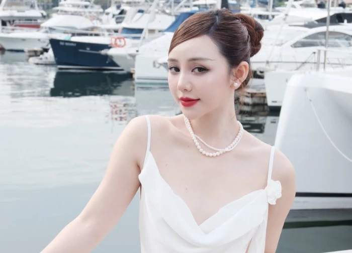 Quỳnh Kool đẹp bốc lửa, thần thái đỉnh cao, khiến dân tình đứng ngồi không yên - Hình 1
