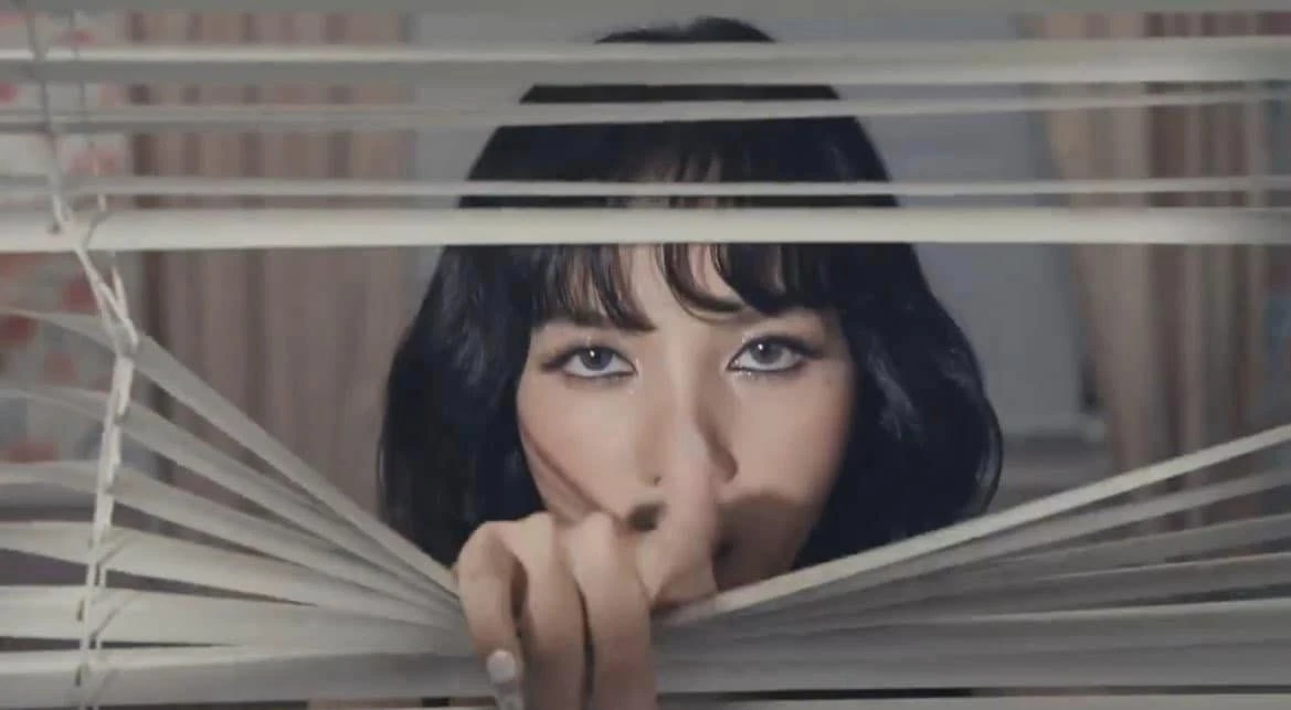 Trailer BLACKPINK: ai cũng rõ nét trừ Lisa, fan nổi điên check var lộ thứ sốc? - Hình 5