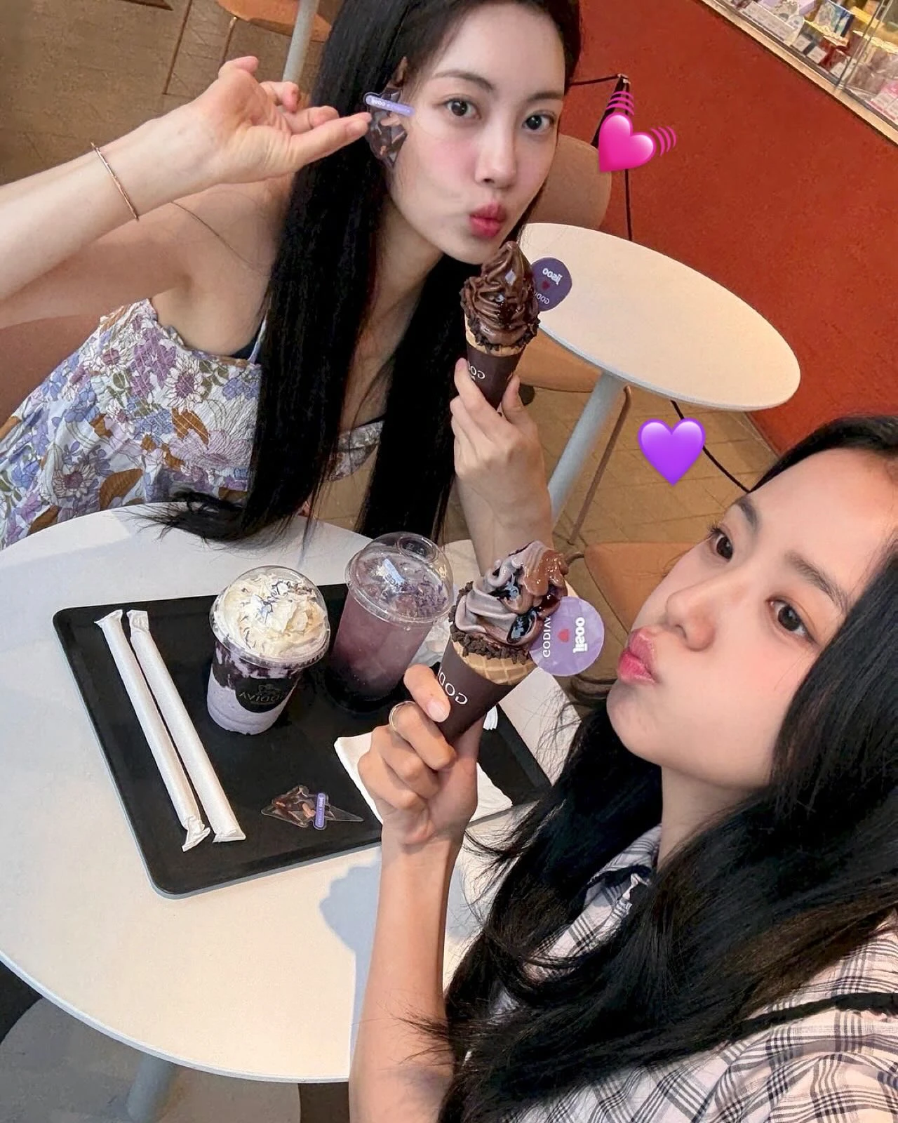 Jisoo (BLACKPINK) công khai bạn thân quá khứ đáng sợ, fan lo lắng tột độ! - Hình 5