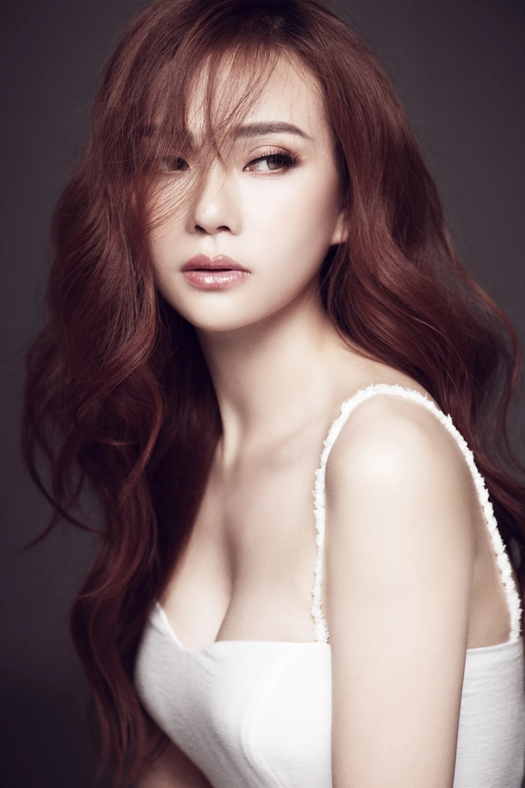 Thu Thuỷ: Mẹ chồng treo giải chục tỷ sinh con, hạnh phúc bên ông xã kém 11 tuổi - Hình 6