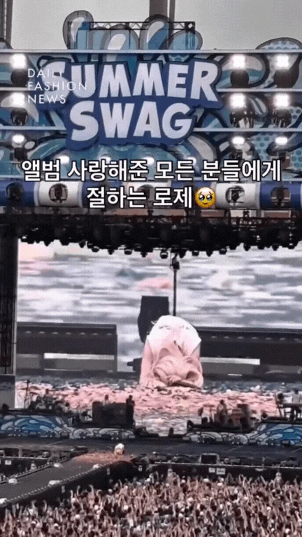 Luỵ mưa Hà Nội, G-Dragon sang Hàn đốt cháy sân khấu dưới làn nước, mỹ nhân hát hay nhất BLACKPINK cũng tham gia! - Hình 9