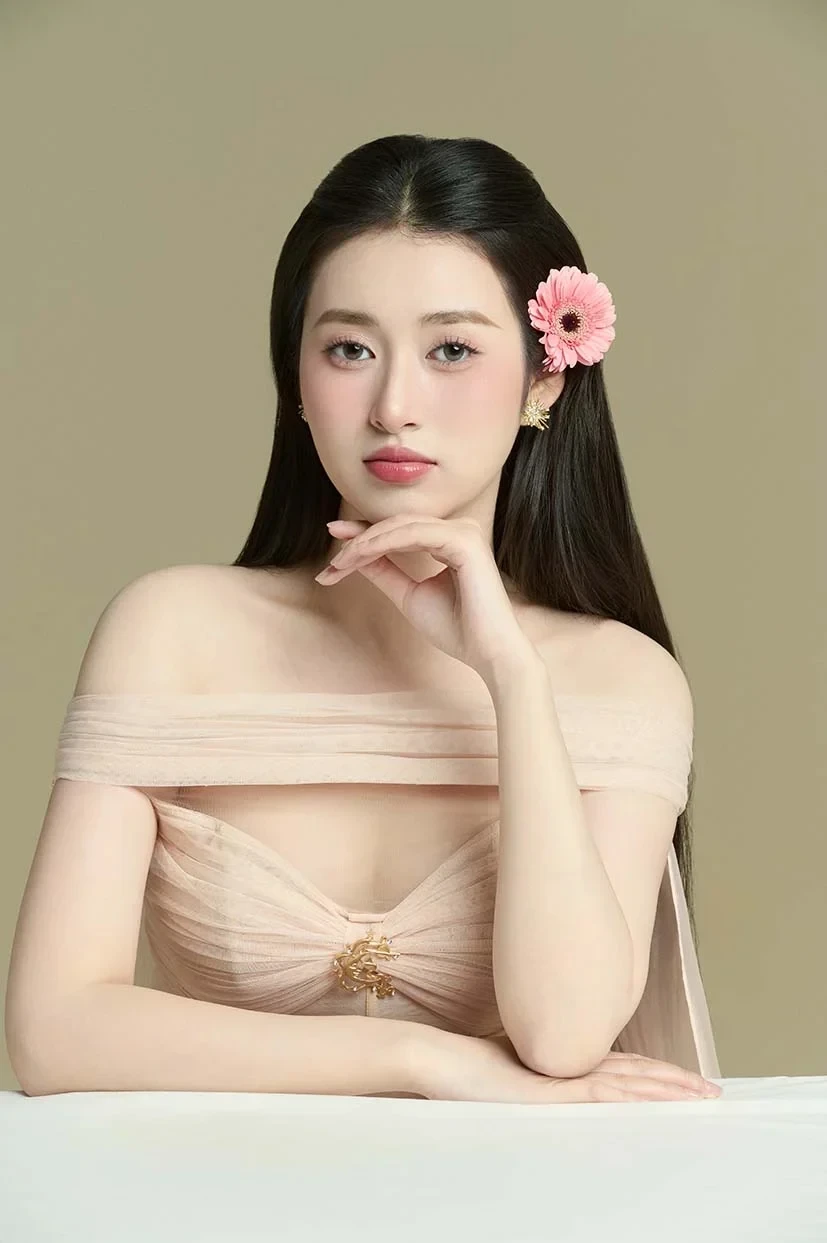 Tân Miss Earth VietNam là trâm anh thế phiệt, con nhà nòi, vừa đăng quang là ai? - Hình 3