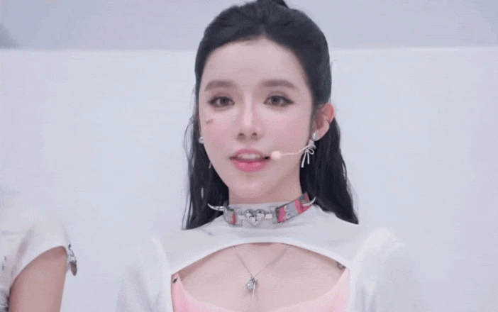 Trạng thái cực đoan của 1 Em Xinh sau khi bị loại khỏi show Say Hi - Hình 1