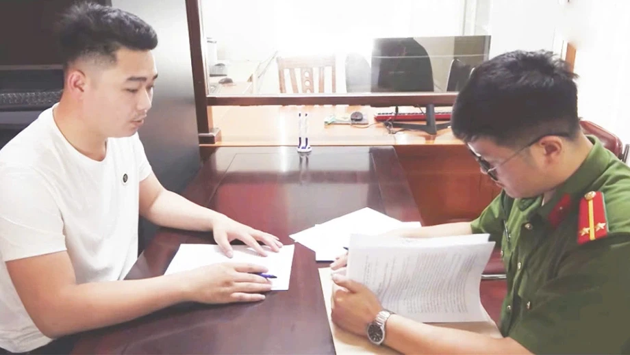 Lời thú nhận rợn người của gã đàn ông tương tác nữ điều dưỡng Nghệ An, lý do sốc - Hình 2