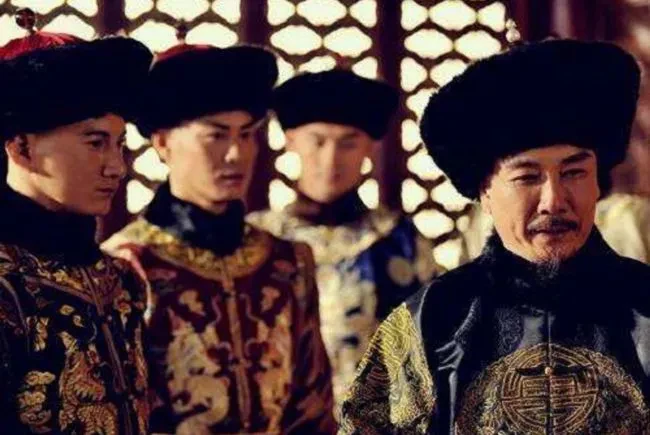 Sự thật về chiếu thư truyền ngôi của Khang Hi, Ung Chính thao túng soán ngôi? - Hình 6