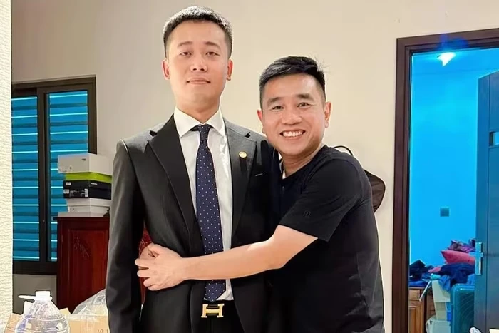 Tiến Nguyễn động thái lạ, lộ tình trạng của team giữa lúc Quang Linh bị giam - Hình 1