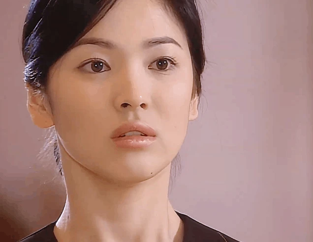 Không phải Trái tim mùa thu hay Ngôi nhà hạnh phúc, Song Hye Kyo ở phim này mới là đẹp nhất, có mối tình trắc trở từ màn ảnh ra ngoài đời - Hình 3