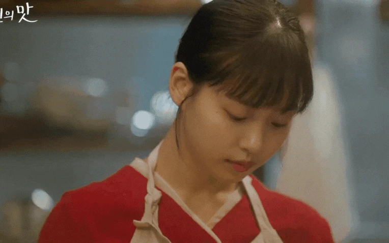 Phim Hàn Quốc hot trên Netflix: Mê hoặc bằng những cảnh nấu nướng mãn nhãn, gợi nhớ tới huyền thoại Tôi là Kim Sam Soon - Hình 1