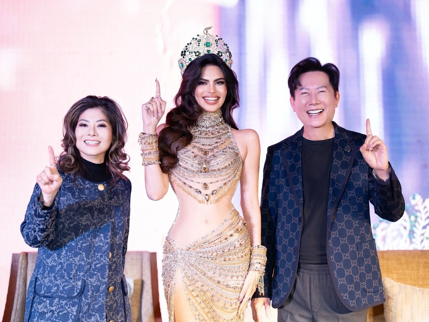 Rachel Gupta: hậu duệ quý tộc bị Nawat bắt bán khô gà, vùng lên tố ổ rắn MGI - Hình 9