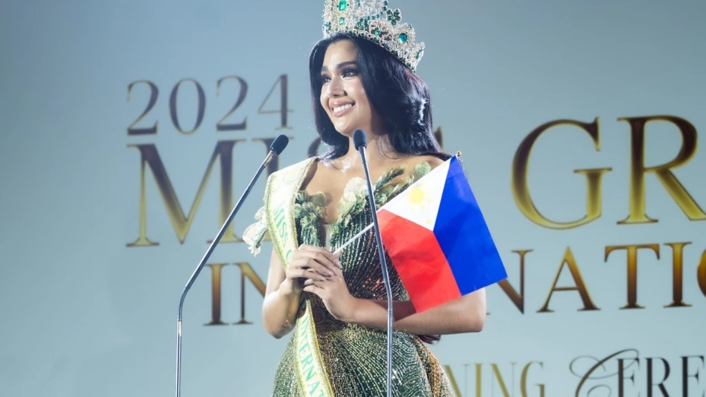 Mỹ nhân Philippines được Nawat tấn phong hoa hậu có công lớn với quốc gia là ai? - Hình 8