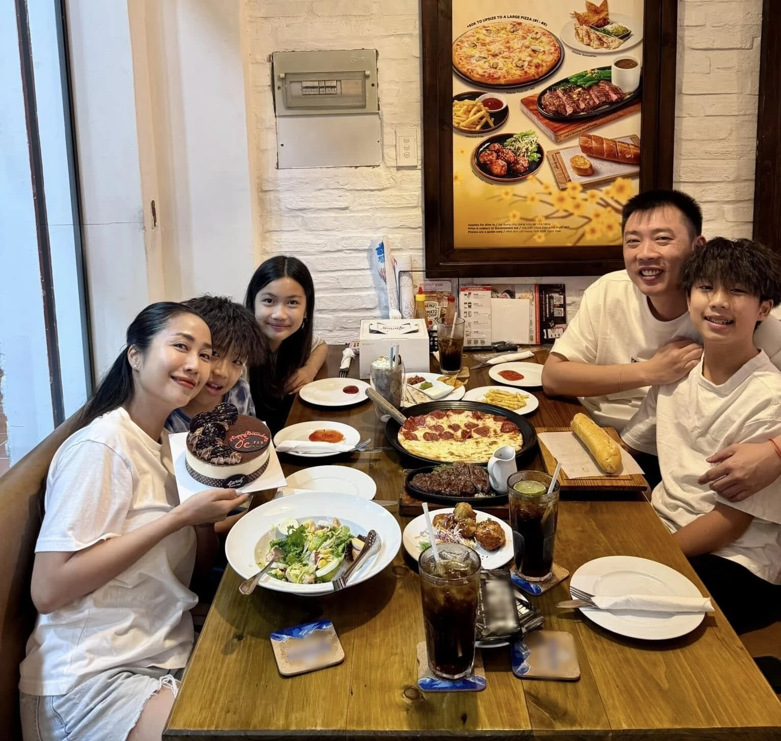 Ốc Thanh Vân úp mở chuyện mang thai, bạn thân tag thẳng tên chồng chất vấn? - Hình 6