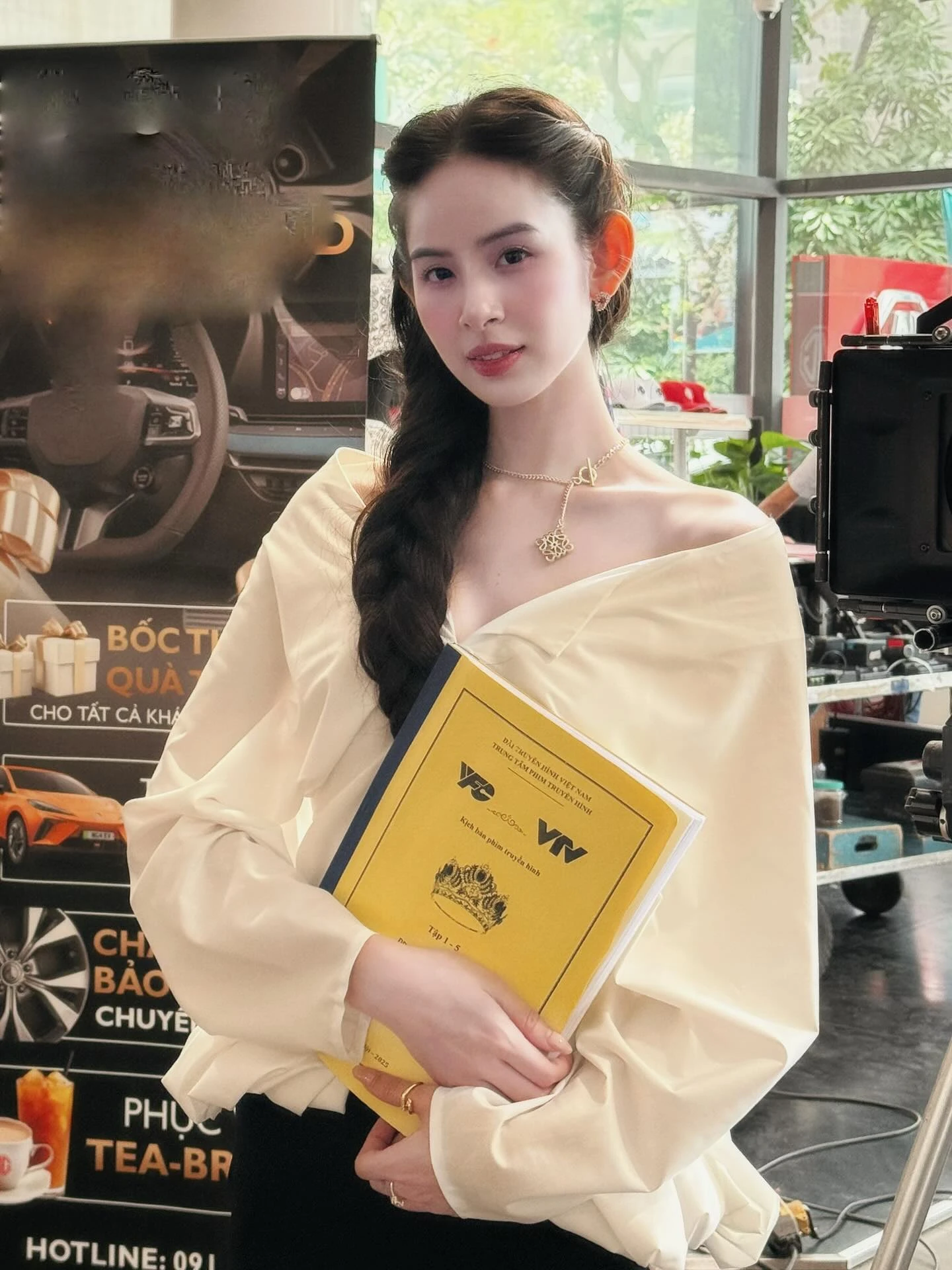 Cuộc sống đáng chú ý của Hương Liên trước khi cưới thiếu gia, thành dâu hào môn - Hình 4