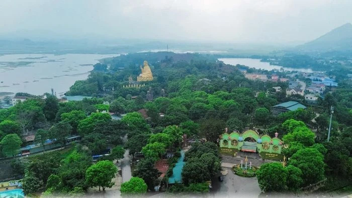 Kho báu đồ cổ bên hồ Núi Cốc - Hình 4