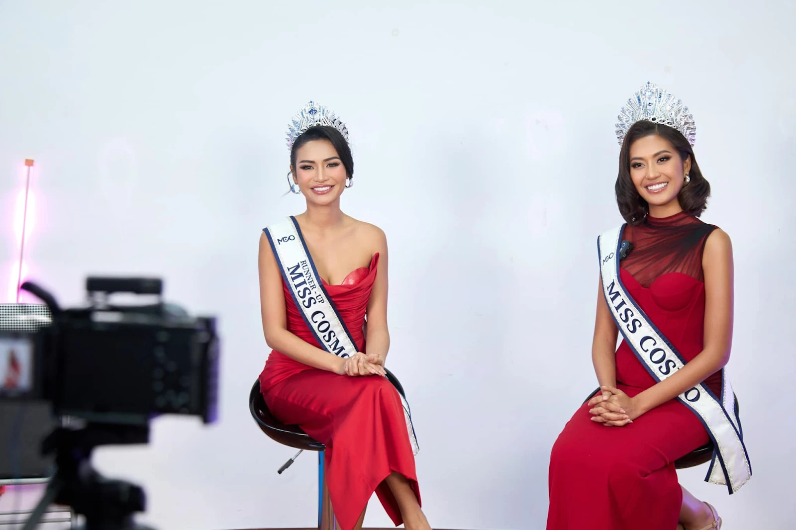 Mook Karnruethai Tassabut: Á hậu Miss Cosmo, học vấn khủng, từng làm tiếp viên - Hình 8
