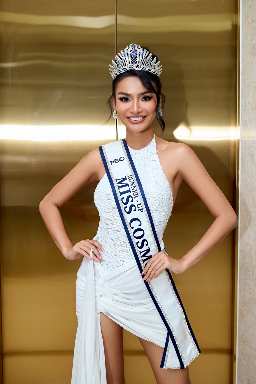 Mook Karnruethai Tassabut: Á hậu Miss Cosmo, học vấn khủng, từng làm tiếp viên - Hình 1