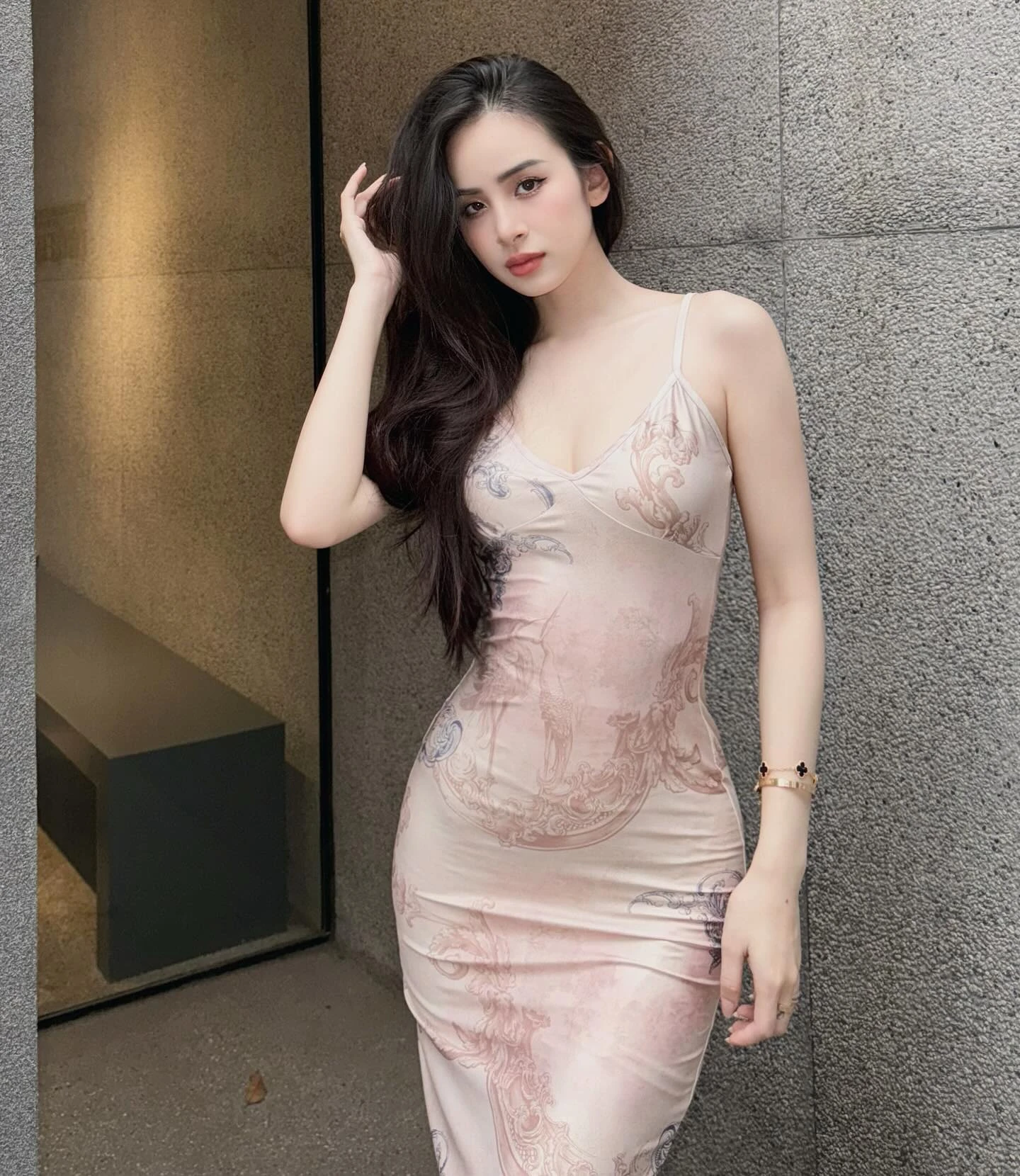 Mỹ nhân 2k2 bước vào hào môn đang gây sốt: Body siêu thực với đôi kiếm Nhật thon dài - Hình 14