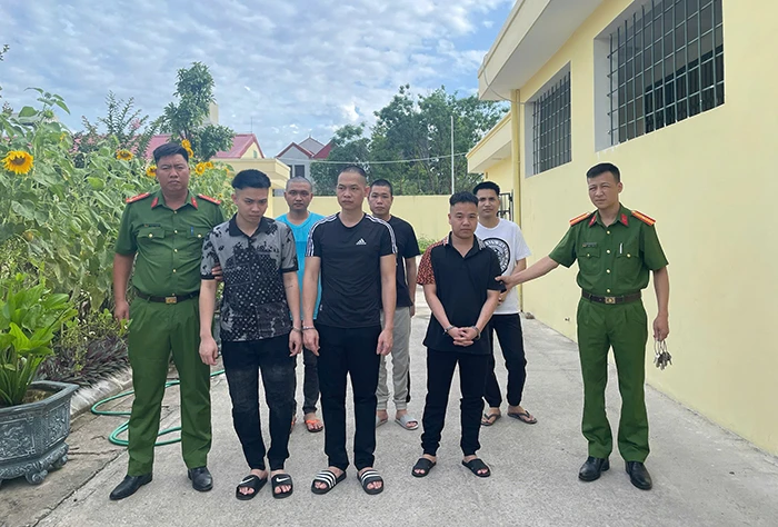 Triệt phá đường dây vận hành cổng trung gian thanh toán trái phép để tổ chức đán.h bạ.c và rửa tiề.n - Hình 1