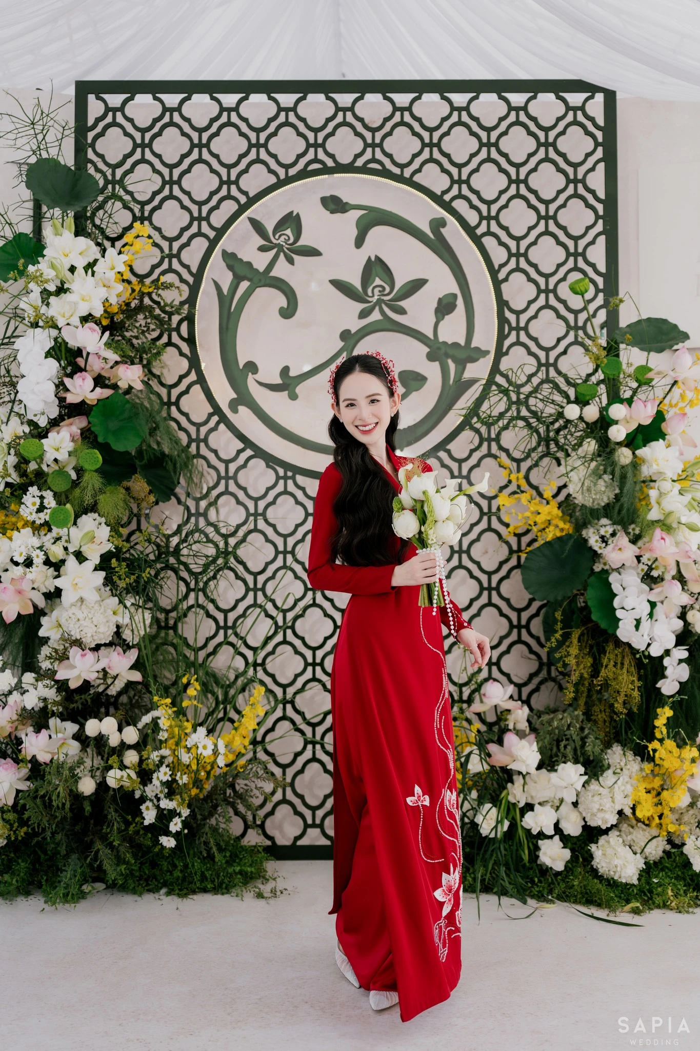 Trọn vẹn đám hỏi của Hương Liên và thiếu gia điển trai: Từng chi tiết đều hướng về cô dâu - Hình 5