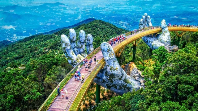 Việt Nam trong top 20 điểm đến đông khách nhất mùa hè - Hình 2