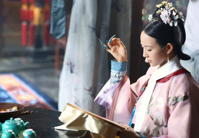 Vén màn sinh mẫu của Hoàng tử tài giỏi nhất thời Càn Long, mờ nhạt nửa đời người - Hình 5