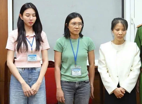 Minh Tú bị fan Thùy Tiên chê thảo mai, Hà Anh bênh vực 1 câu mà dậy sóng MXH - Hình 9