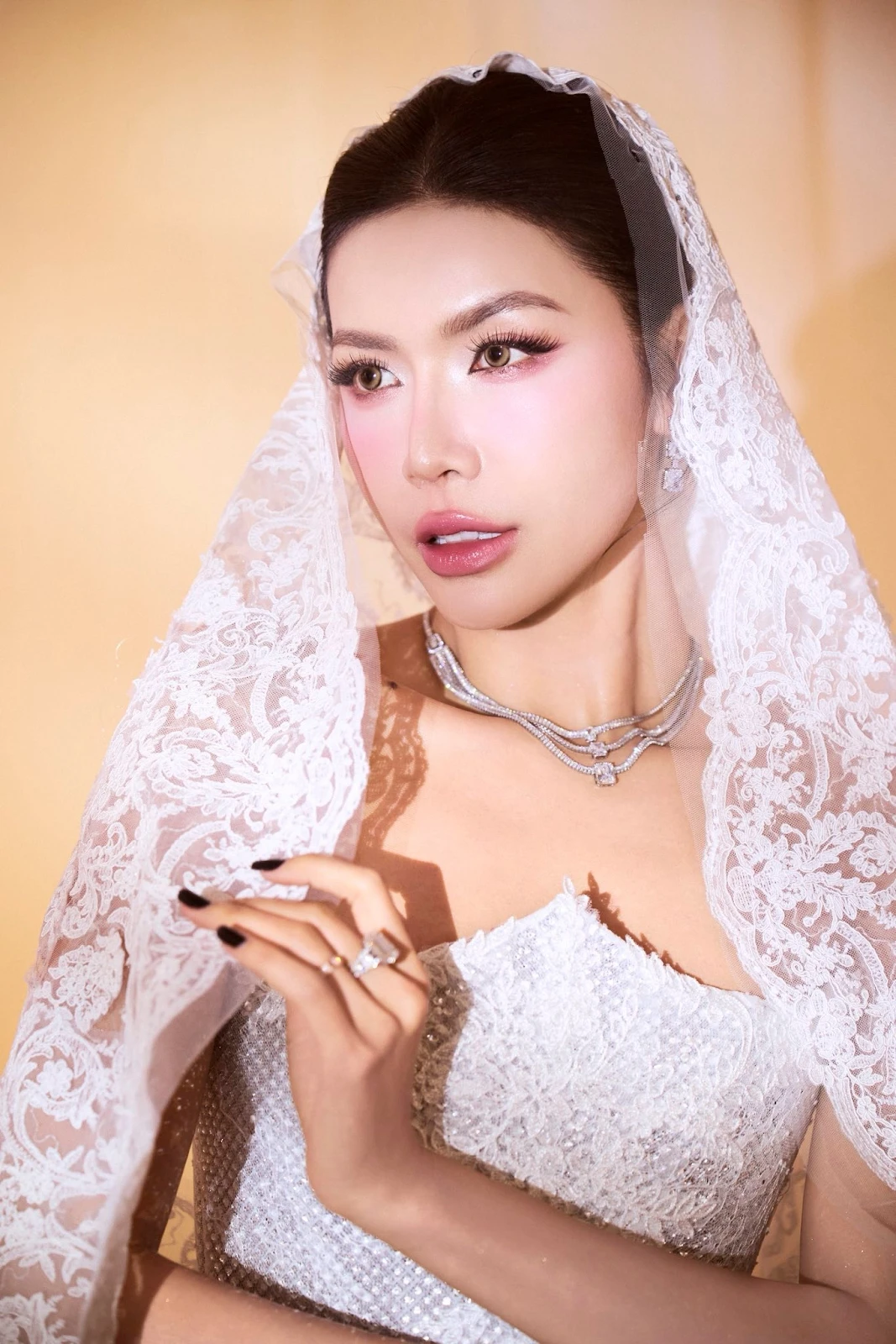 Minh Tú bị fan Thùy Tiên chê thảo mai, Hà Anh bênh vực 1 câu mà dậy sóng MXH - Hình 1