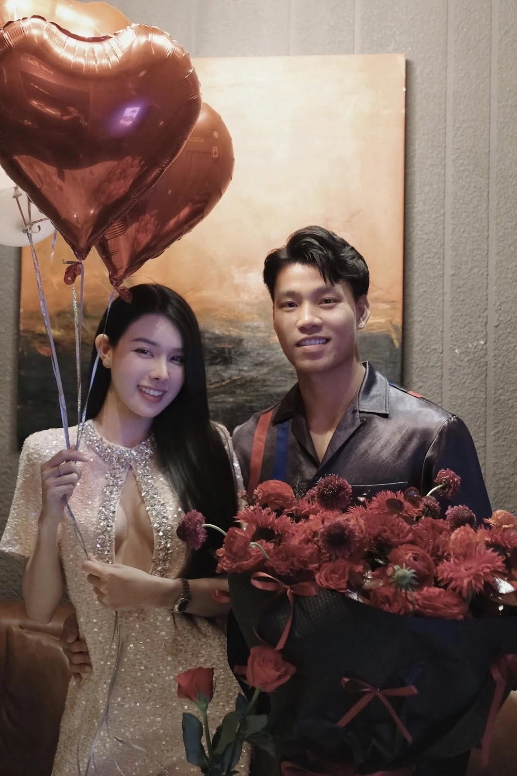 Trần Bích Hạnh khoe dáng quyến rũ, Vũ Văn Thanh bình luận gây sốt cõi mạng? - Hình 5