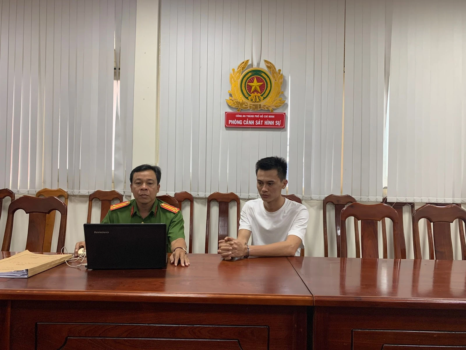 Phan Công Khanh bị truy tố vì lừa hơn 32 tỷ đồng trong các vụ chiếm đoạt siêu xe - Hình 1