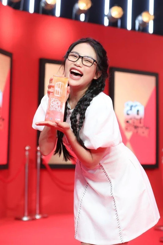 Phương Mỹ Chi và tài sản 242 tỷ đang bị lãng quên giữa ánh đèn Sing! Asia? - Hình 6