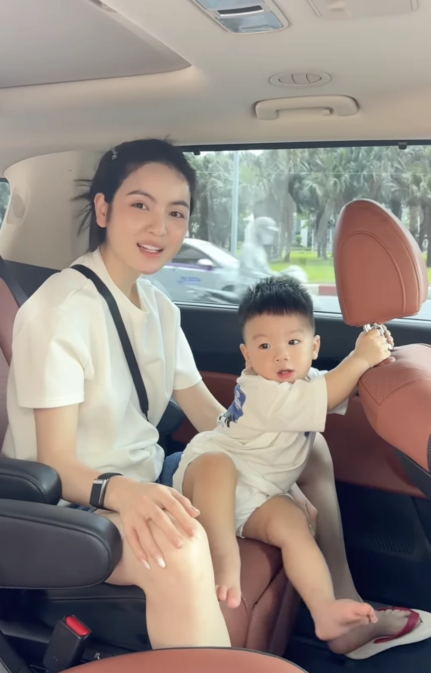 Vợ Quang Hải khoe ảnh gia đình siêu ngọt, quý tử gây đốn tim vì 1 chi tiết - Hình 4