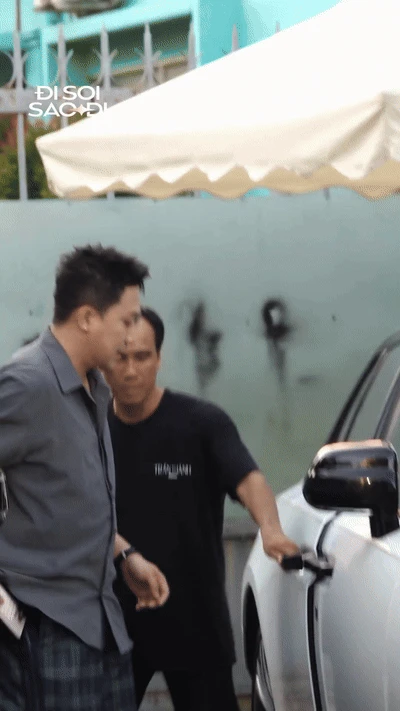 Bắt gặp Trấn Thành xuất hiện mệt mỏi, nhưng tài sản 30 tỷ ở giây thứ 4 mới gây bất ngờ! - Hình 2
