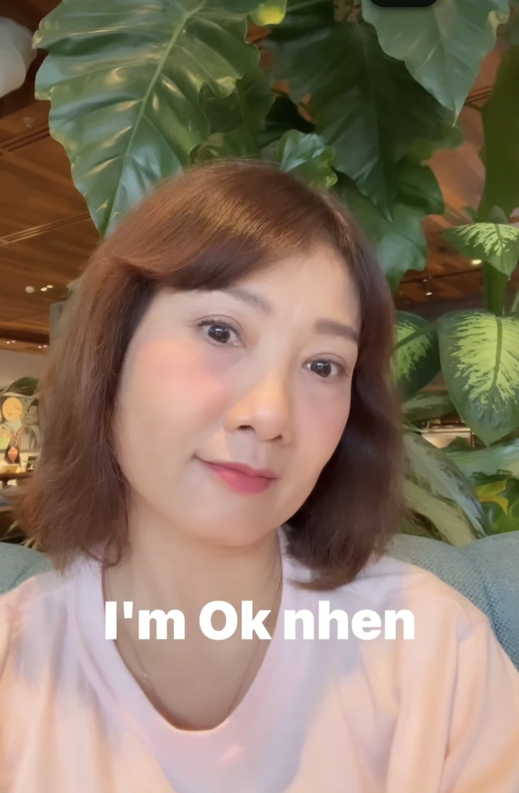 NSND Mỹ Uyên công khai ảnh hôn bạn gái đồng giới, danh tính sốc, CĐM chúc mừng - Hình 2